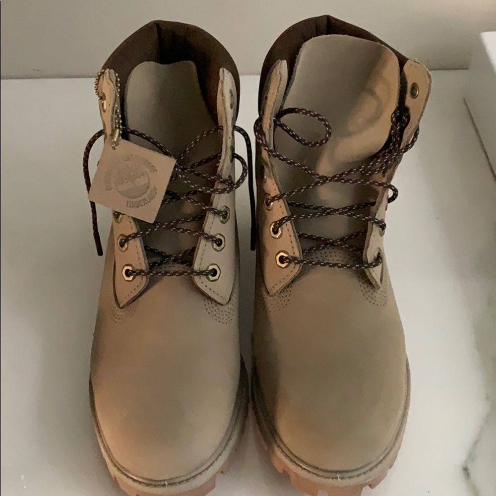 New Timberland Boots Size 8M